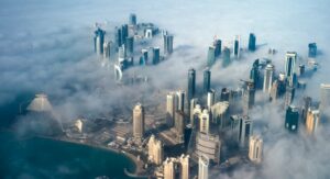 وثائقي عن قطر خفايا قطر بلد الطموحات والتناقضات