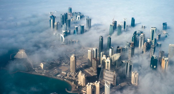 وثائقي عن قطر خفايا قطر بلد الطموحات والتناقضات